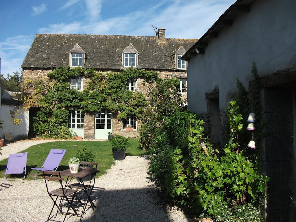 Bed and Breakfast La Clef Du Four Plesder Exterior foto
